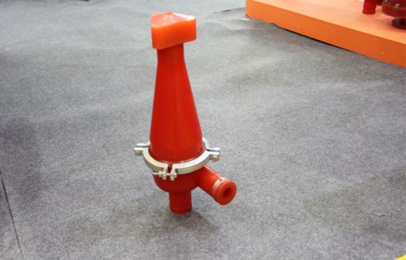 除泥旋流器卡箍結(jié)構(gòu) 除泥旋流器卡箍結(jié)構(gòu)