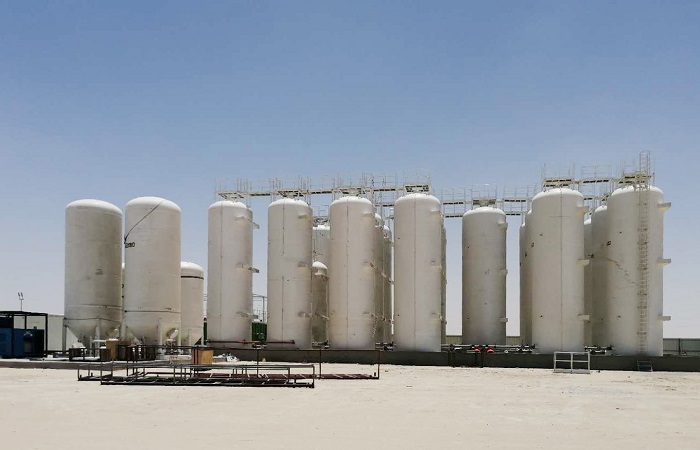 立式下灰罐儲(chǔ)備膨潤土現(xiàn)場